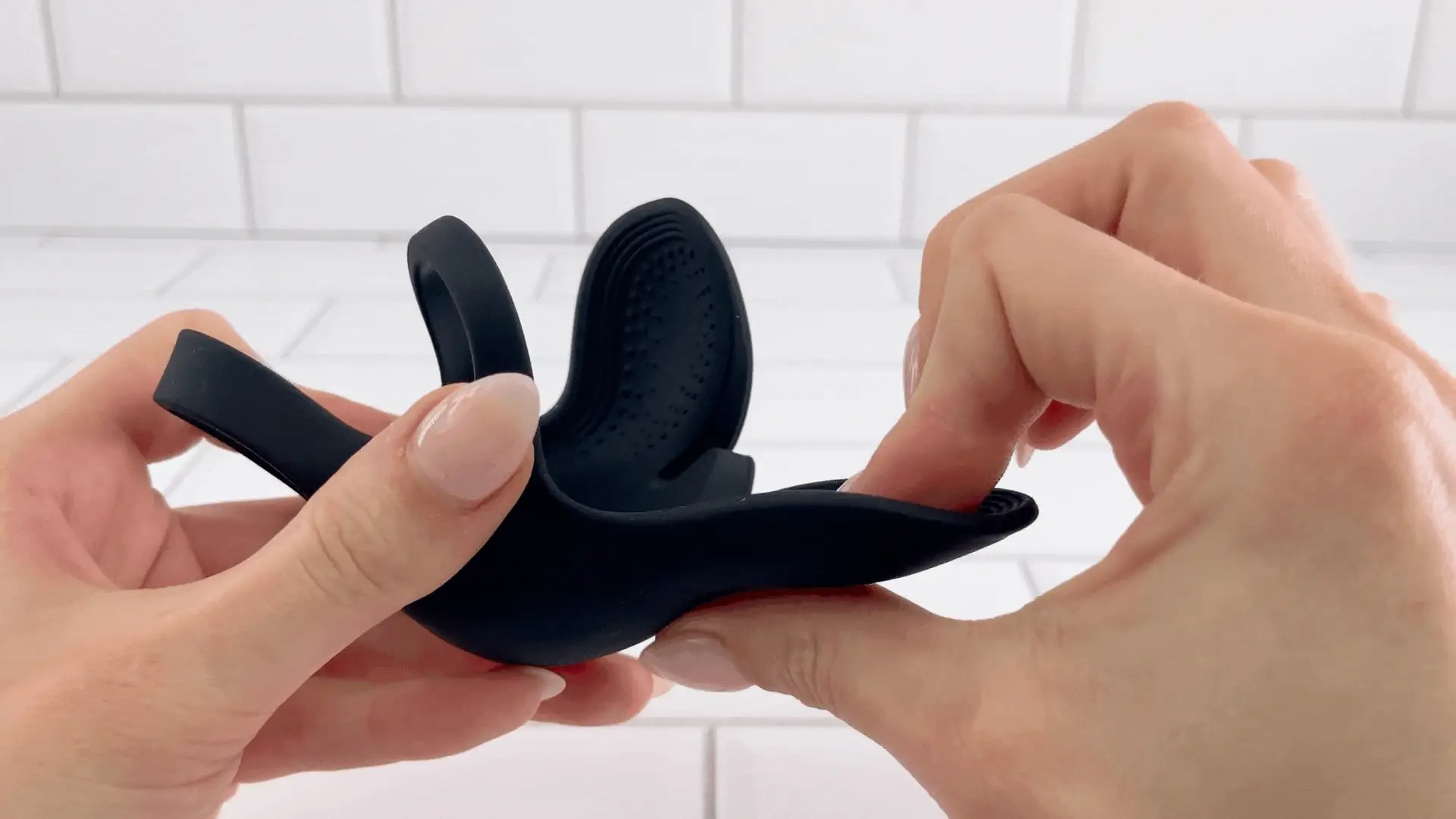 Laska Remote Cock & Ball Vibrator - Image 4