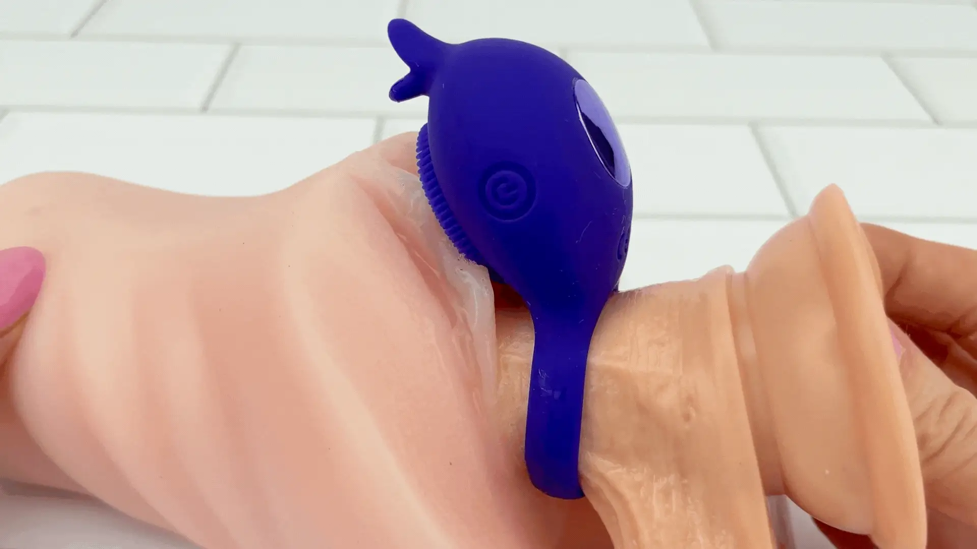 Silicone Clit Stimulating Vibrating Cock Ring For Couples - Image 8