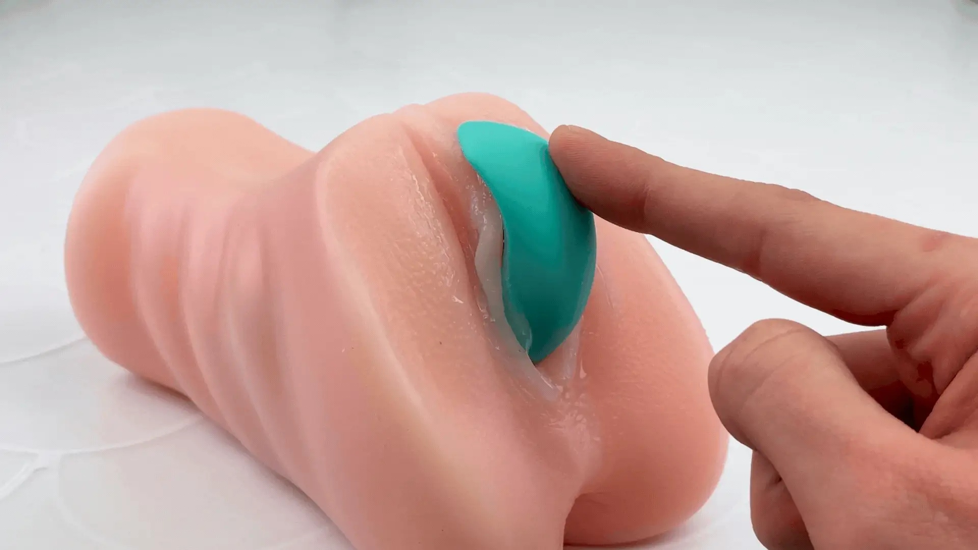 Erotas Wireless Couples Vibrator | Wearable Hands-Free Sex Vibe - Image 8